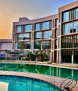 Kolkata, New Digha, Mandarmoni , Darjeeling: 44