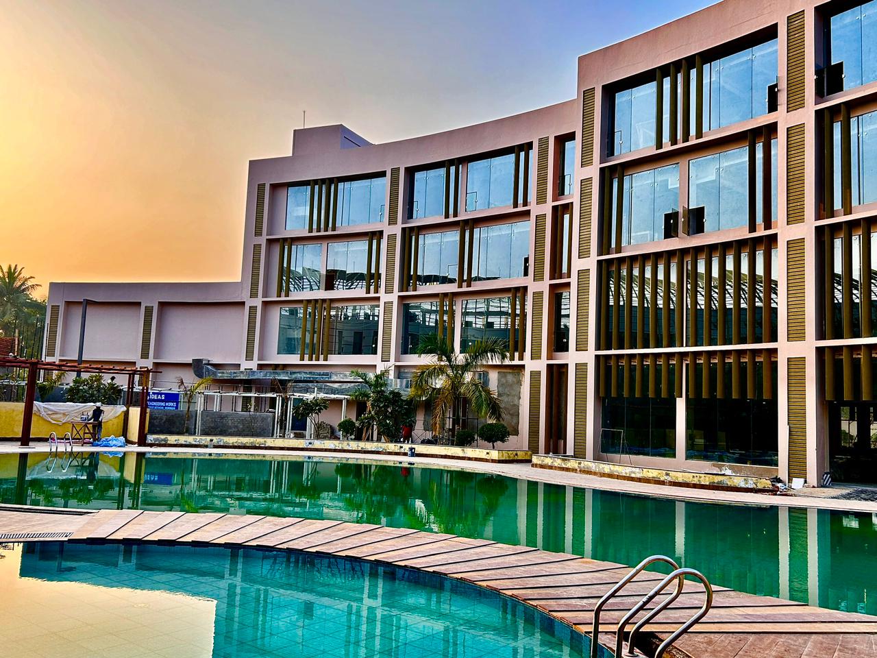 Kolkata, New Digha, Mandarmoni , Darjeeling: 44